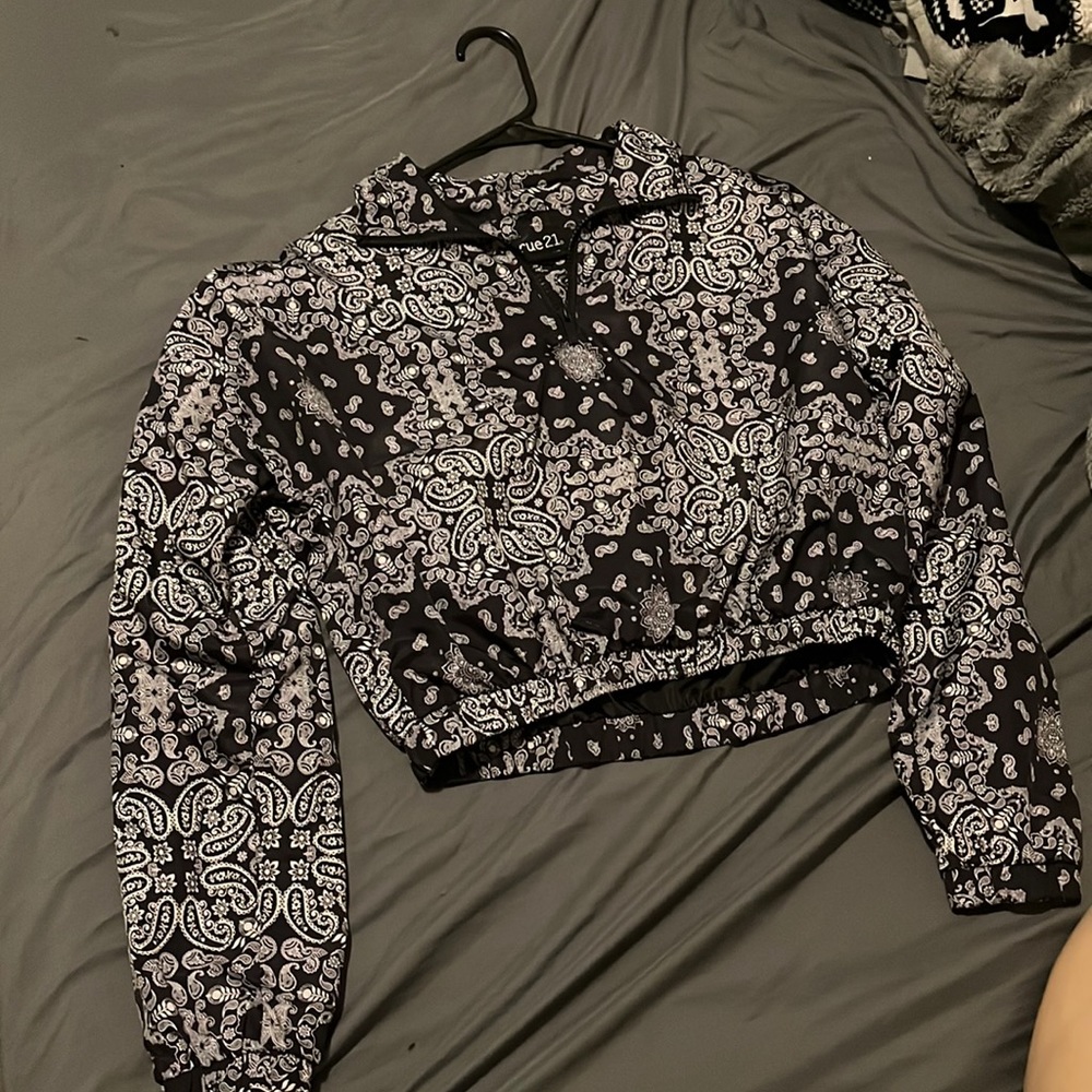 Black bandana pattern shirt or sweater